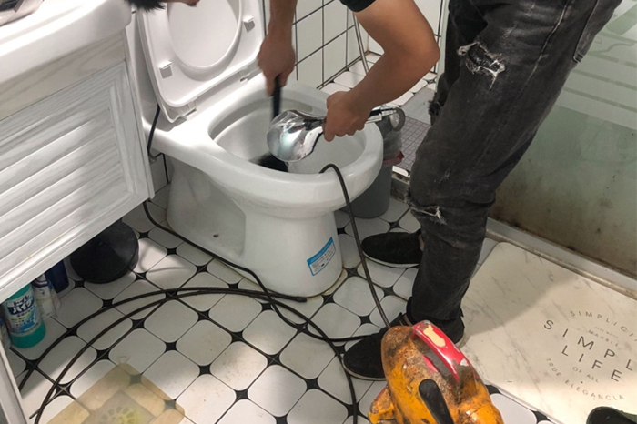 北大镇疏通下水道